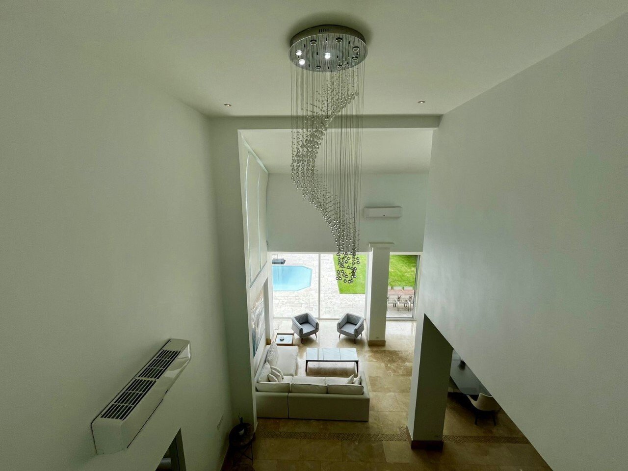 Two-Story Family Residence in Santa Maria - Gallery image 32