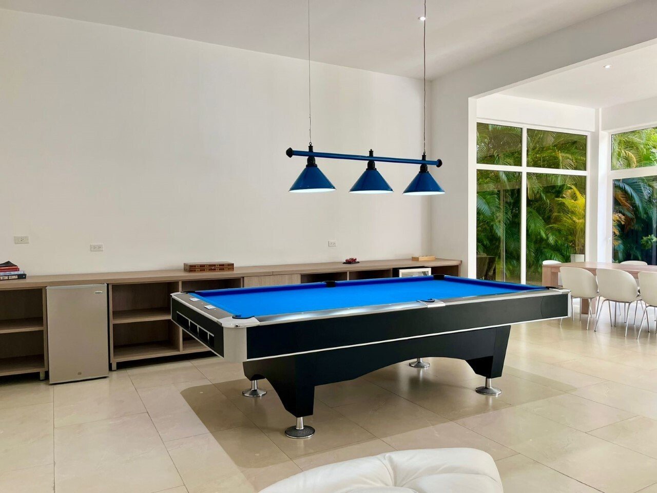 Two-Story Family Residence in Santa Maria - Gallery image 5