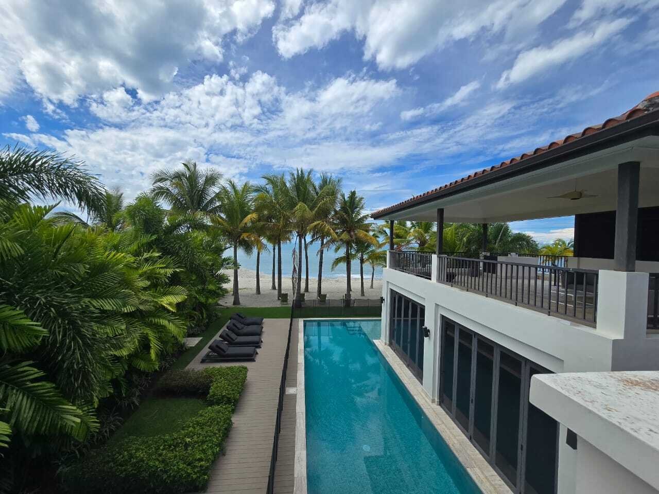 Beachfront Home in Velamar, Buenaventura Resort