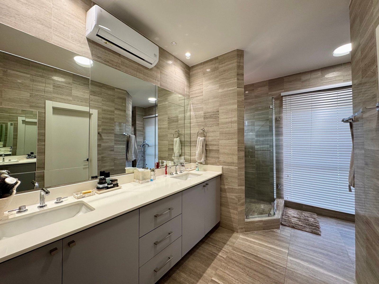 Remodeled Modern Home, Costa de las Perlas - Gallery image 4