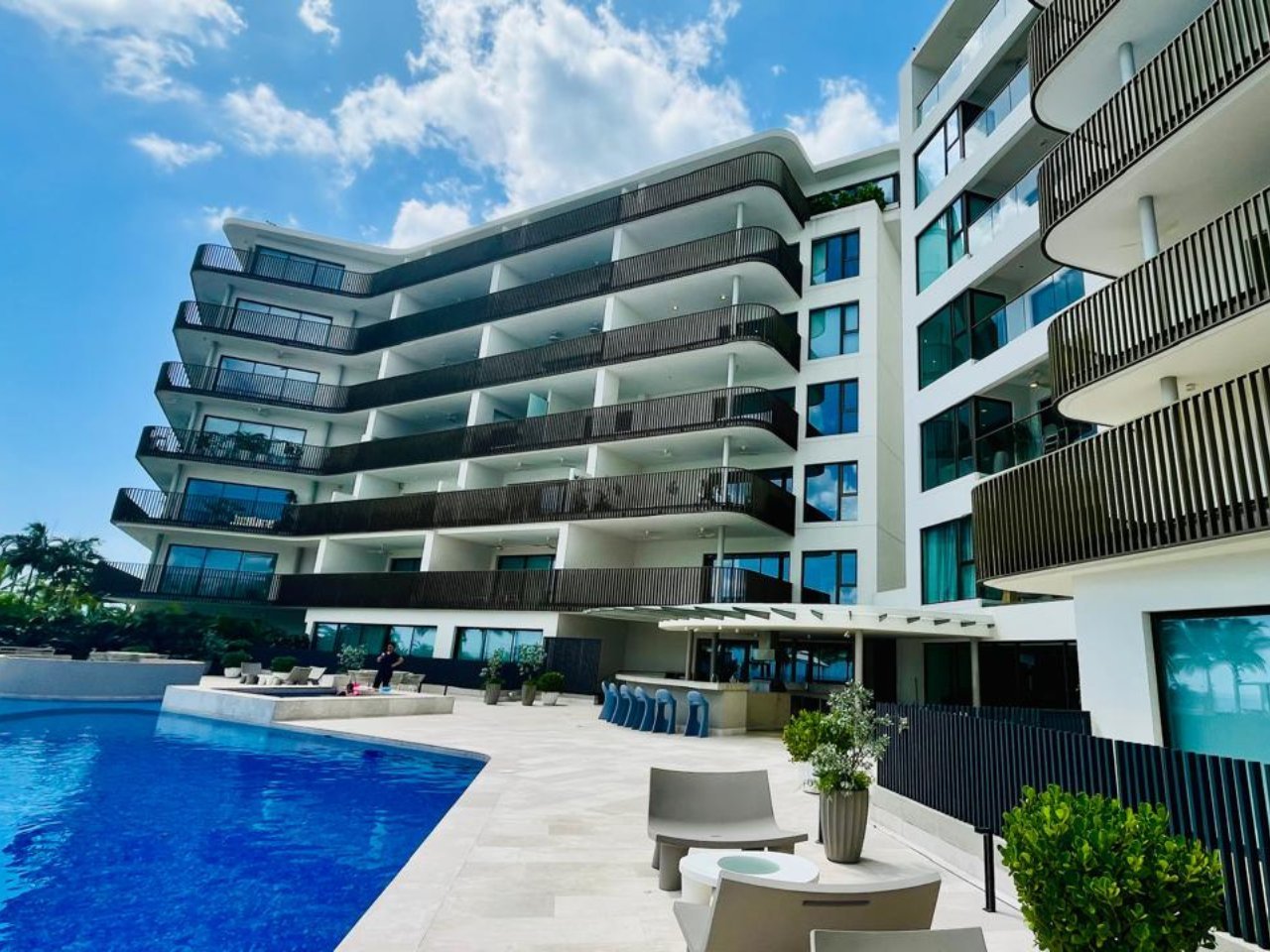 Seascape Beachfront Flat at Ocean Reef Islands