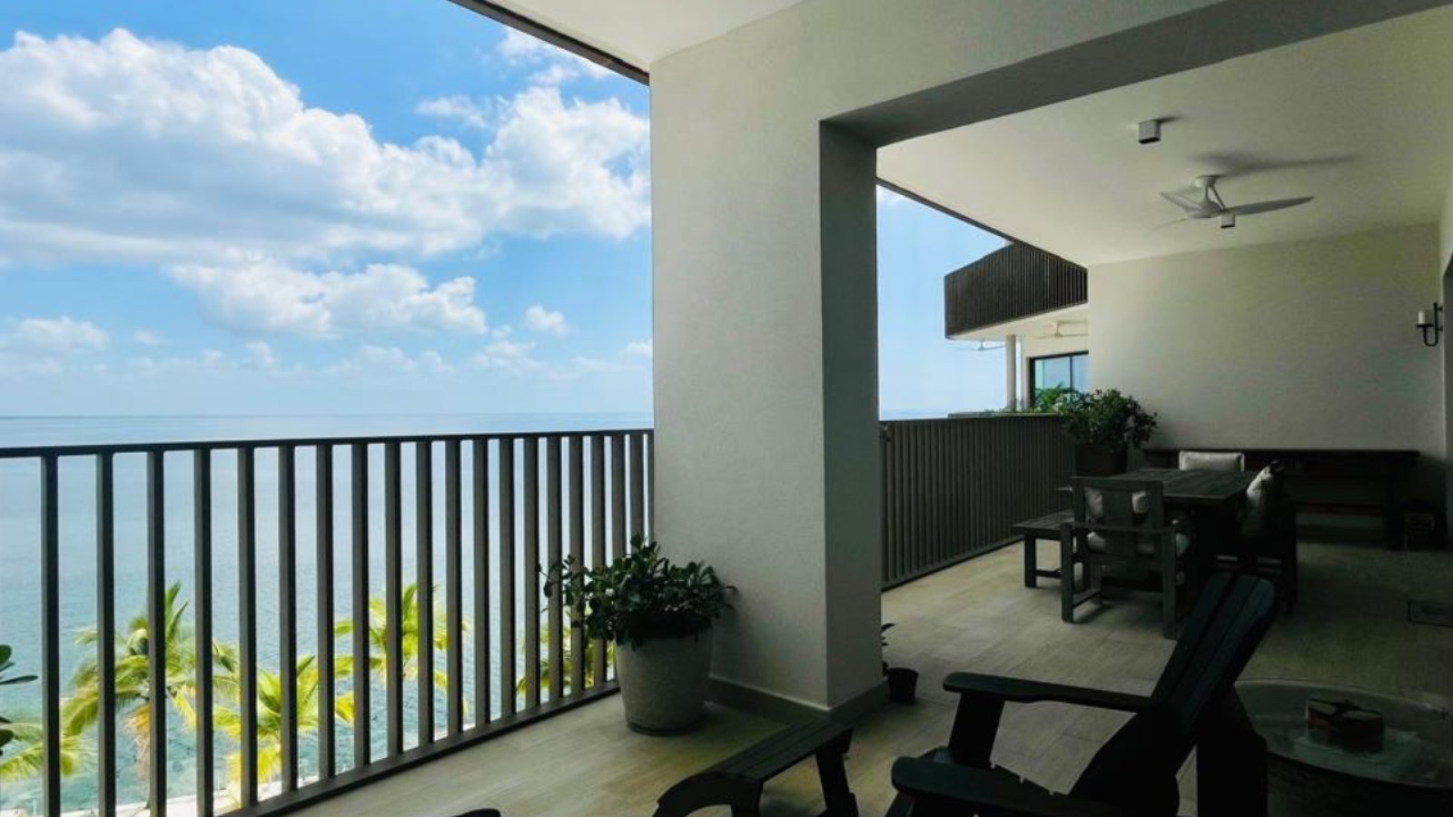 Seascape Beachfront Flat at Ocean Reef Islands - Gallery image 12