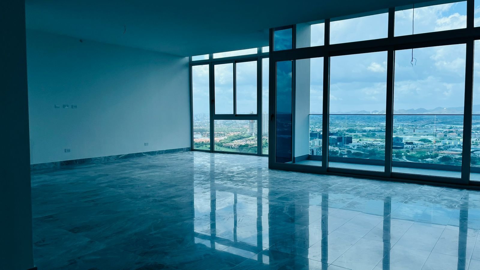 PH IVY Penthouse with Golf Views, Santa Maria - Gallery image 12