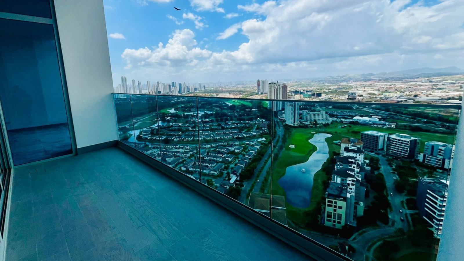 PH IVY Penthouse with Golf Views, Santa Maria - Gallery image 2