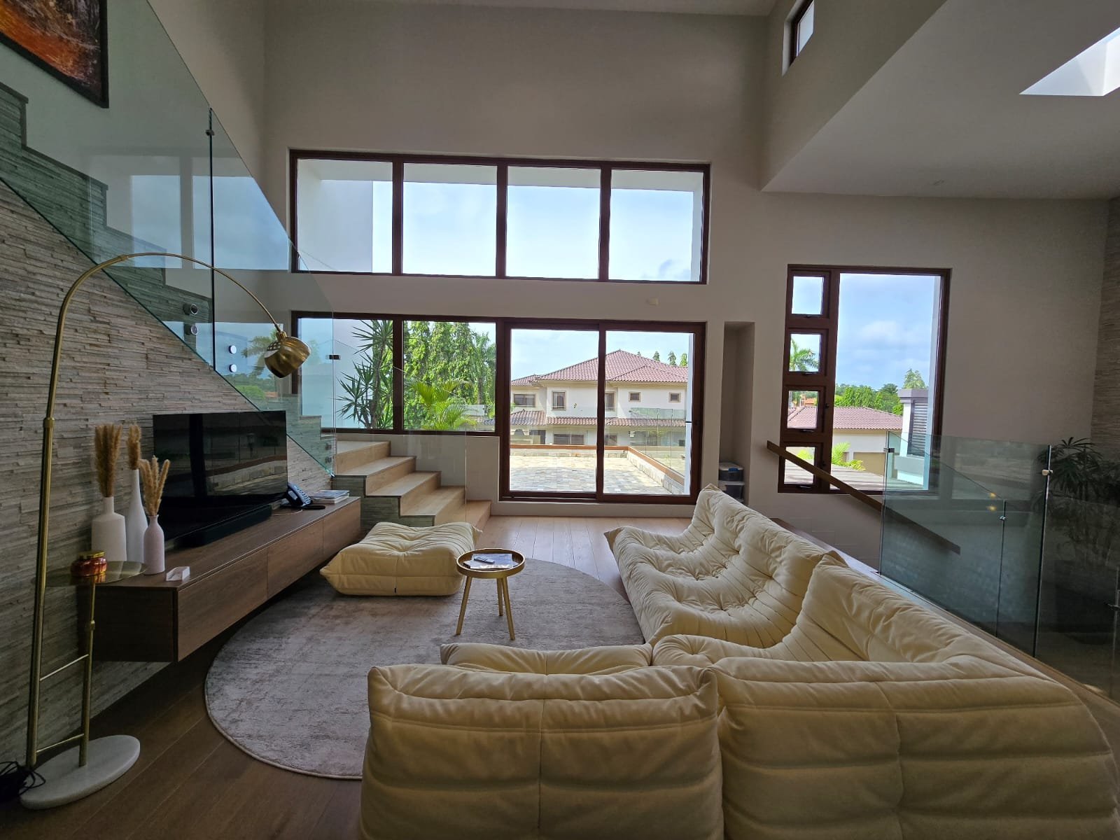 Balmoral Villa with Solar Power, Costa del Este - Gallery image 13