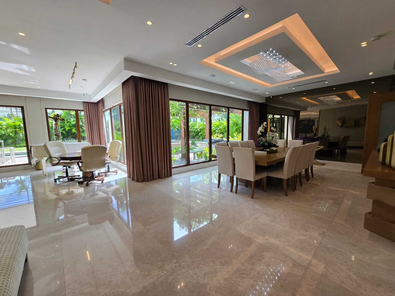 Balmoral Villa with Solar Power, Costa del Este - Gallery image 2