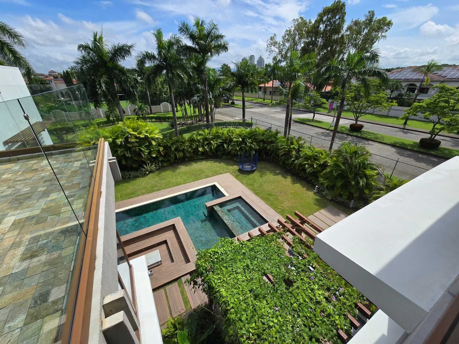 Balmoral Villa with Solar Power, Costa del Este - Gallery image 25