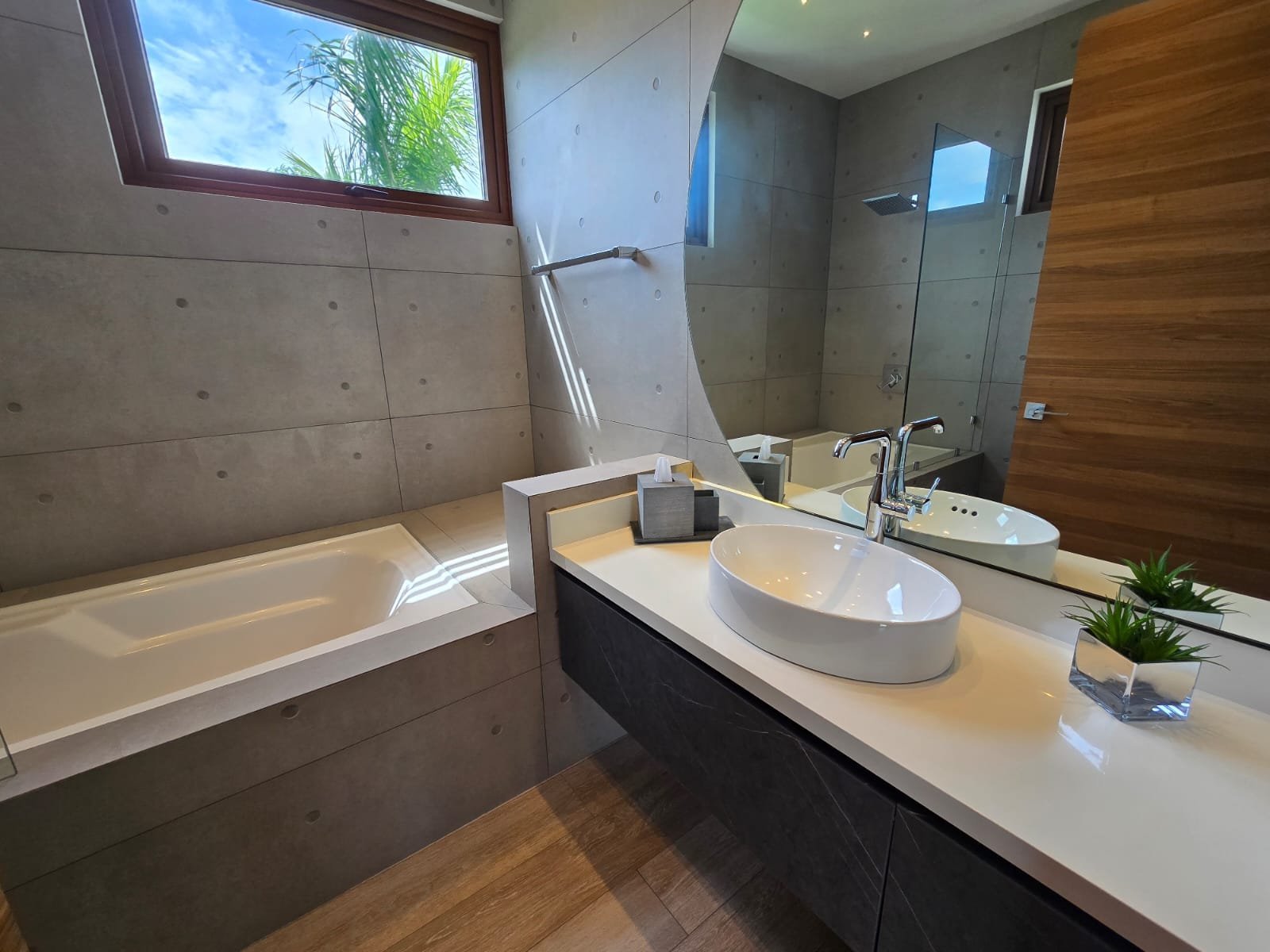 Balmoral Villa with Solar Power, Costa del Este - Gallery image 34