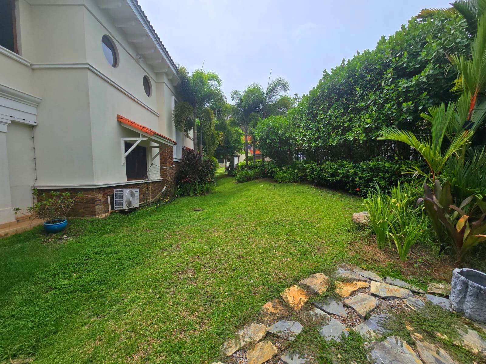 Upgraded Residence in Senderos de Camino de Cruces - Gallery image 45