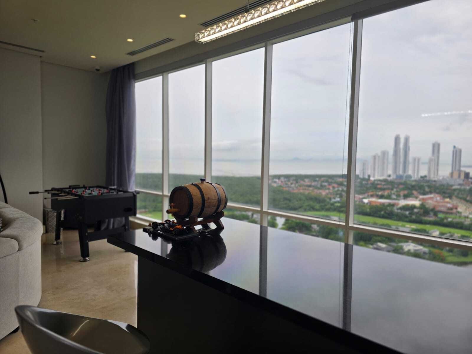 Duplex Penthouse with Rooftop at PH La Vista, Santa Maria - Gallery image 25