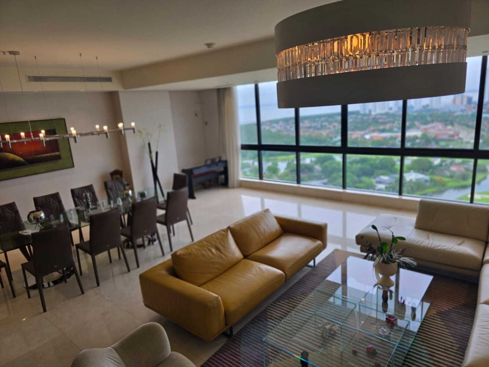 Duplex Penthouse with Rooftop at PH La Vista, Santa Maria - Gallery image 27