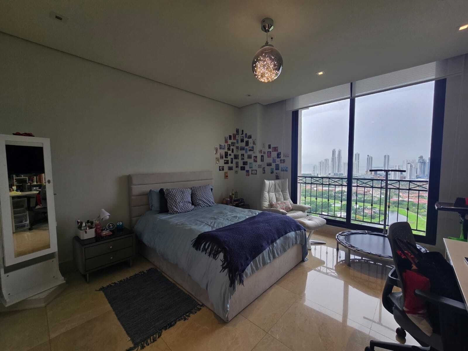 Duplex Penthouse with Rooftop at PH La Vista, Santa Maria - Gallery image 33