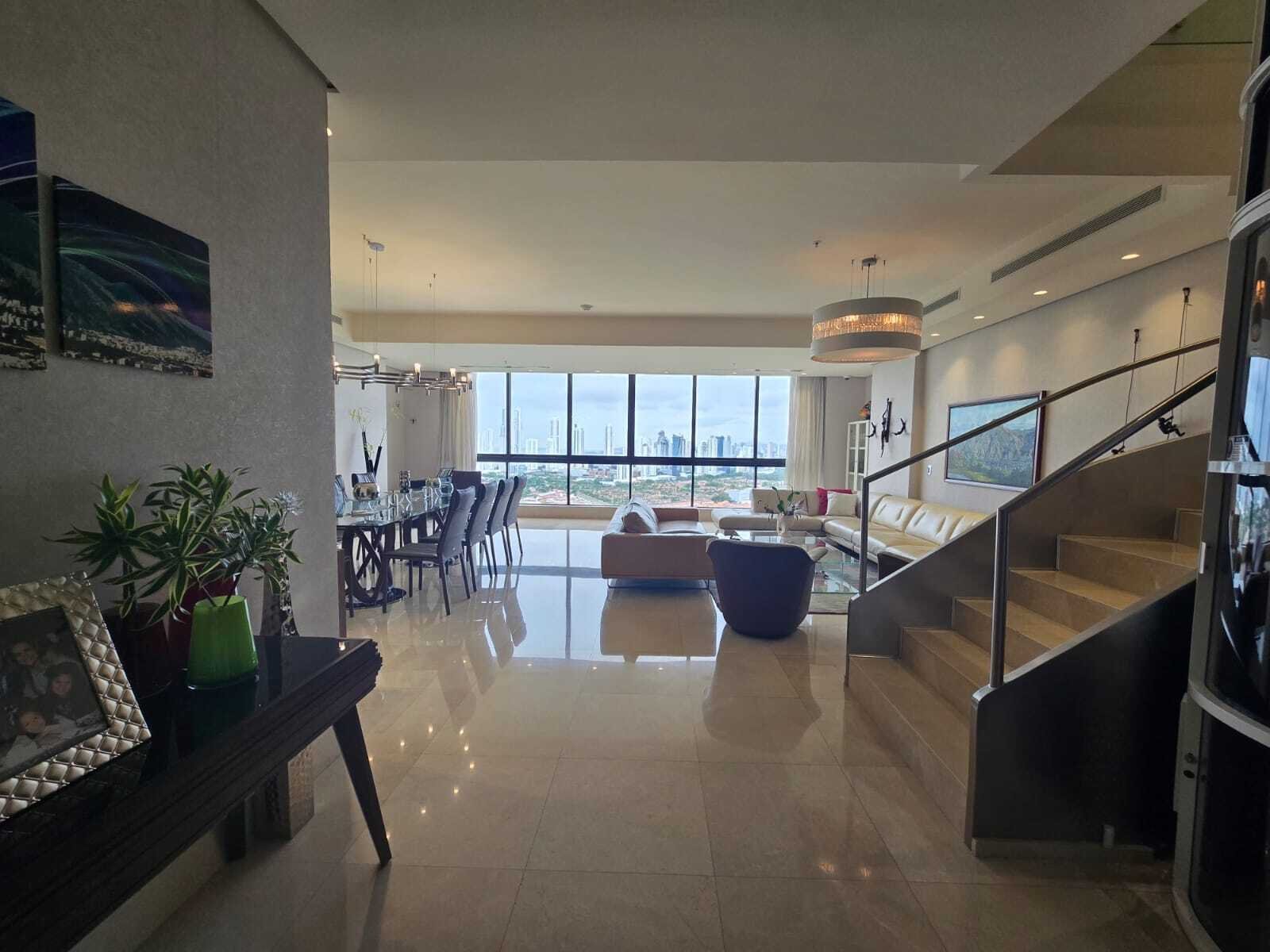 Duplex Penthouse with Rooftop at PH La Vista, Santa Maria - Gallery image 4