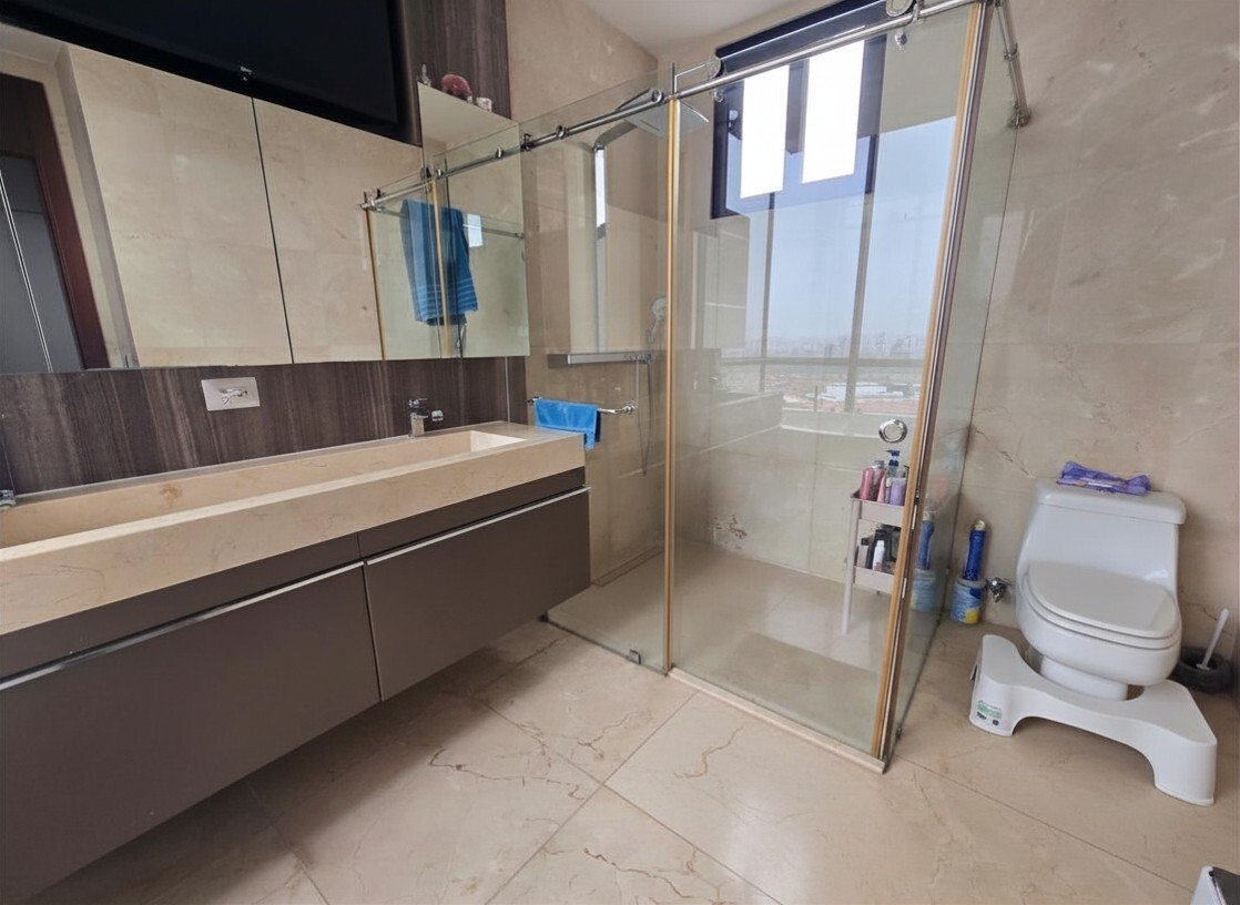 Duplex Penthouse with Rooftop at PH La Vista, Santa Maria - Gallery image 42