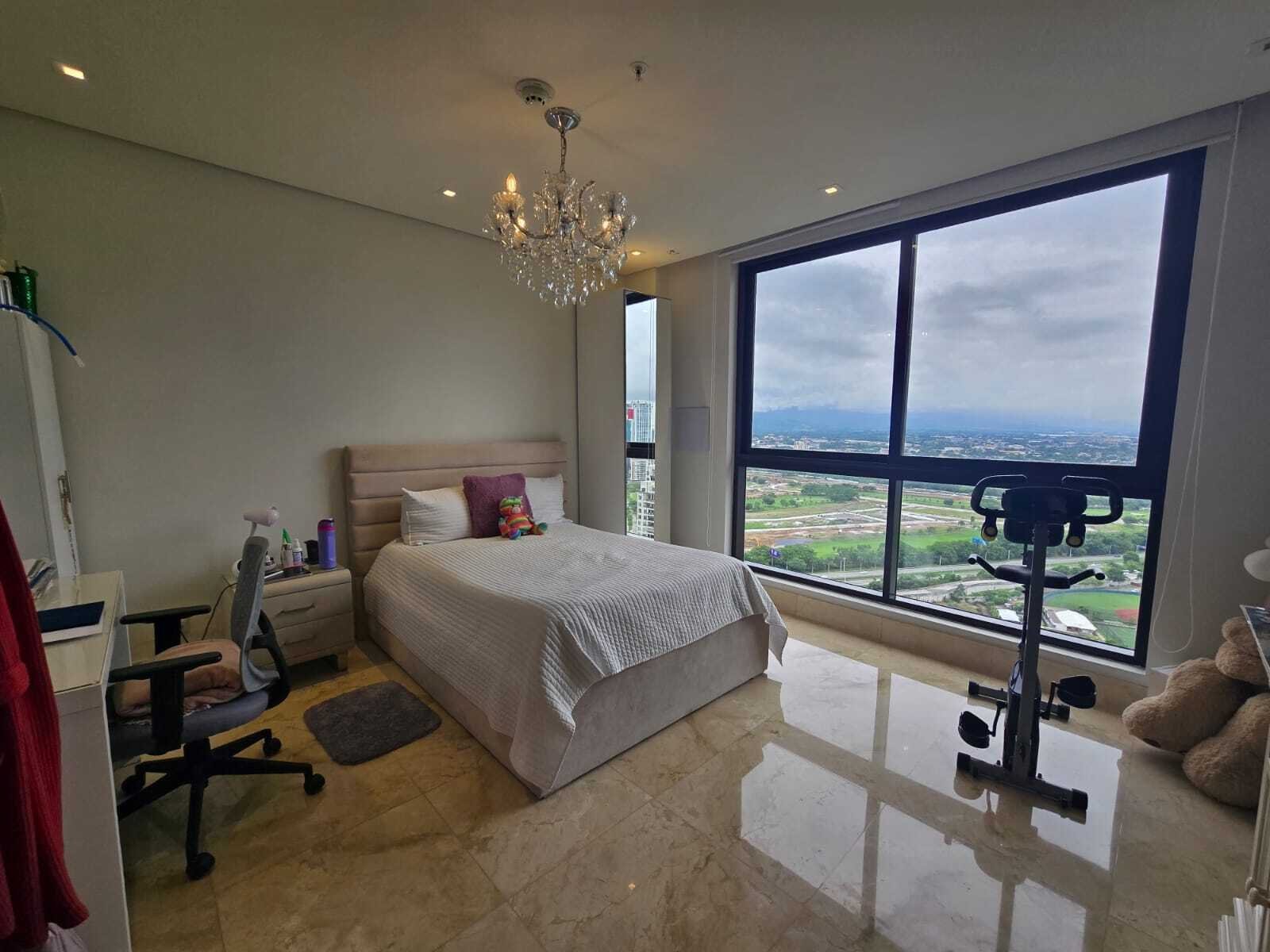 Duplex Penthouse with Rooftop at PH La Vista, Santa Maria - Gallery image 43