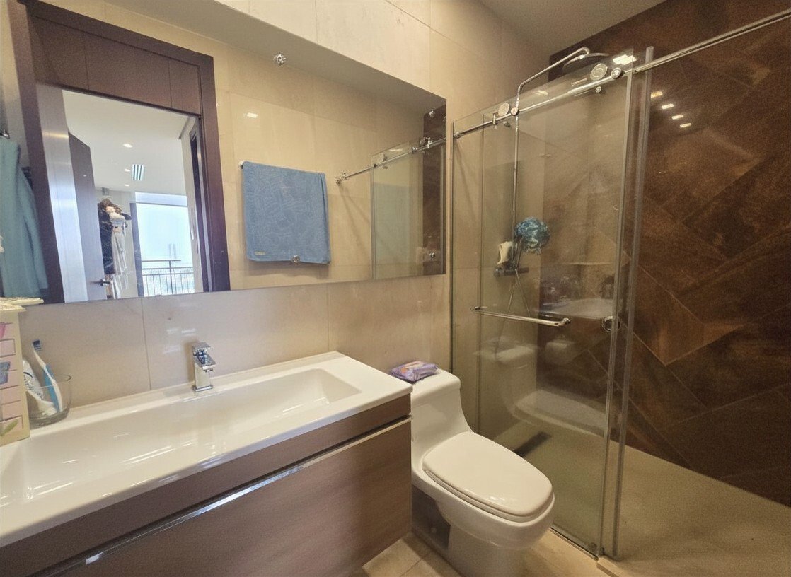 Duplex Penthouse with Rooftop at PH La Vista, Santa Maria - Gallery image 47
