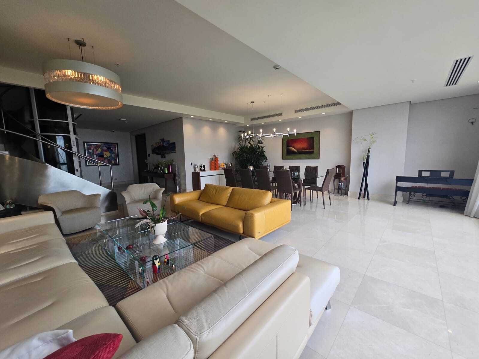 Duplex Penthouse with Rooftop at PH La Vista, Santa Maria - Gallery image 5